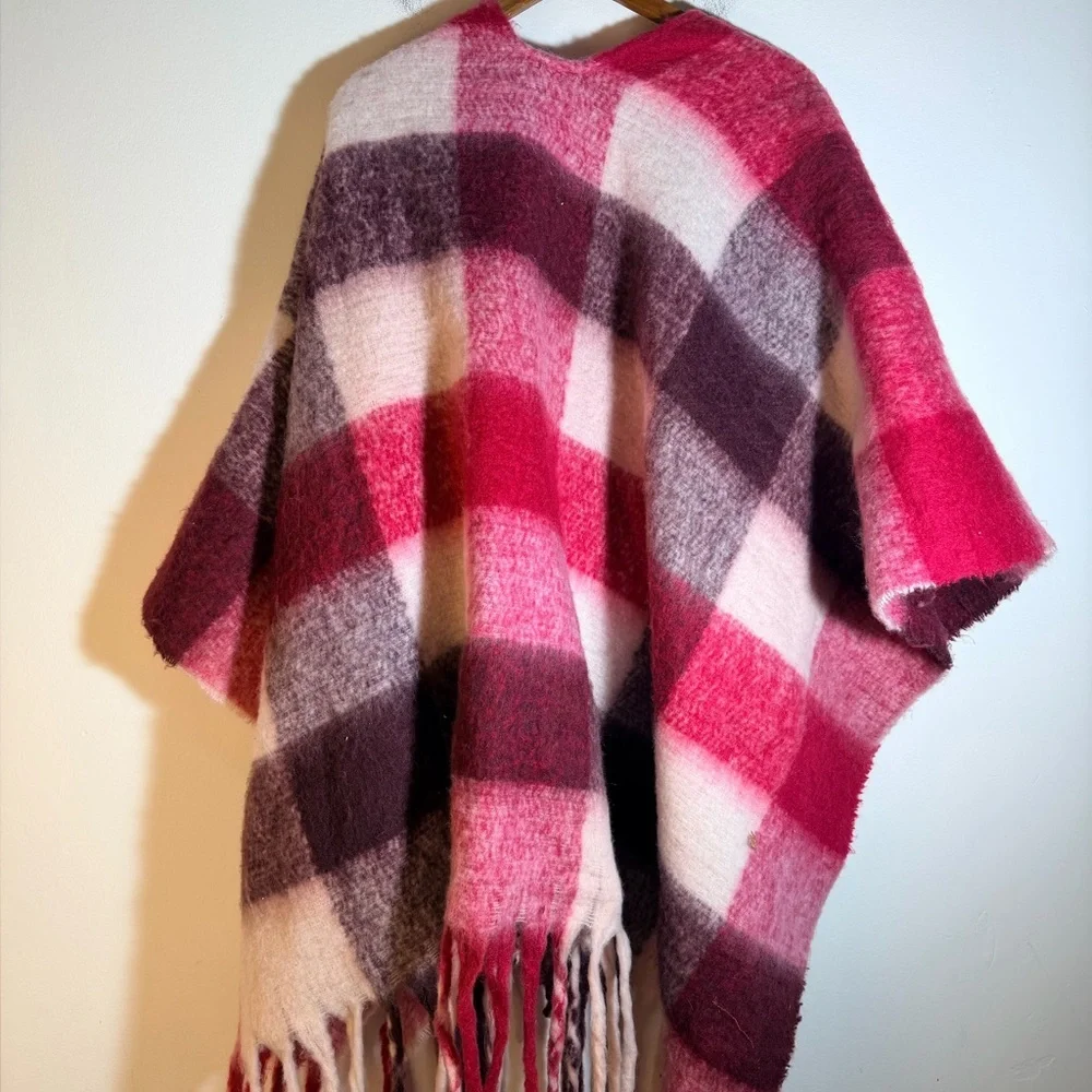 Plaid Pink and White Fringe Shawl